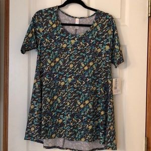 Lula roe perfect tee